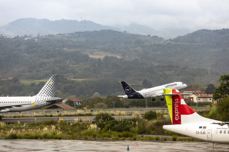 El Aeropuerto de Bilbao supera los datos prepandemia en el primer trimestre de 2023
