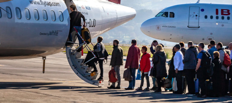 El Aeropuerto de Bilbao suma más de 1.120.000 personas pasajeras en el primer trimestre del año